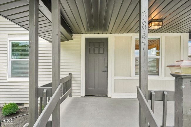 Building Photo - 3847 Hoyt Ave