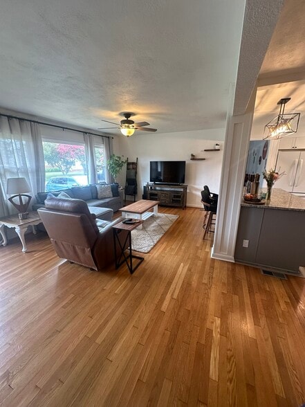 Building Photo - 1873 Brookwood Rd