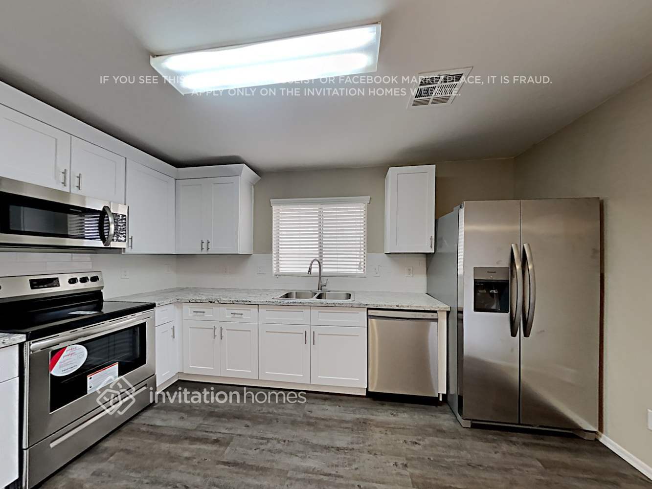 Building Photo - 927 S 239th Ln