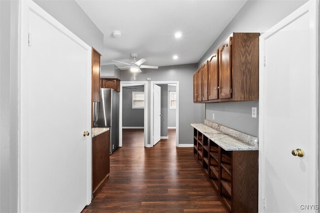 Building Photo - 941 Jamesville Ave