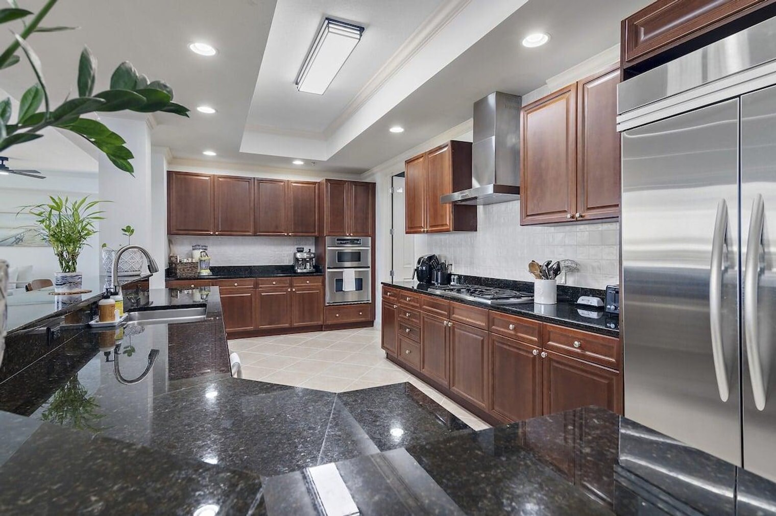 Building Photo - 725 Gulf Shore Dr