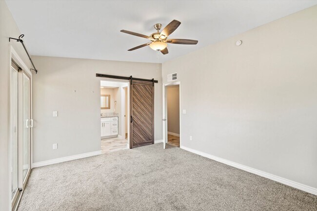 Building Photo - Charming home located in Indian Ridge Esta...