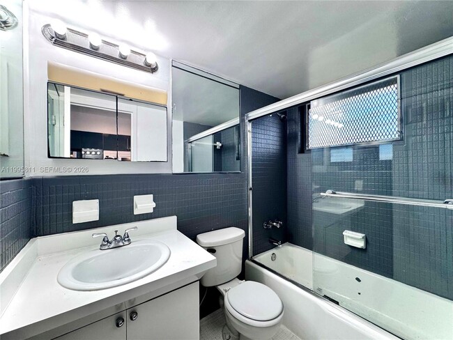 Building Photo - 851 Meridian Ave