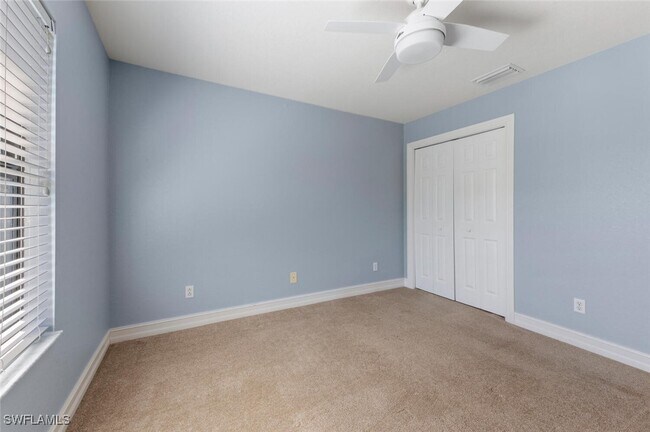 Building Photo - 9472 River Otter Dr