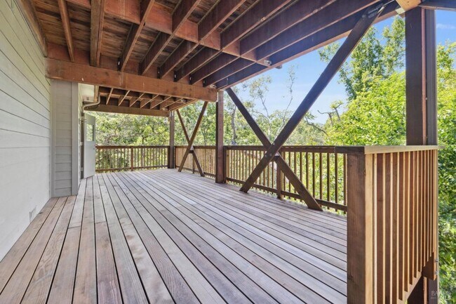 Building Photo - Newly Renovated Ross Four Bedroom & Three Bathroom Home on 1/2 acre with AC and Views