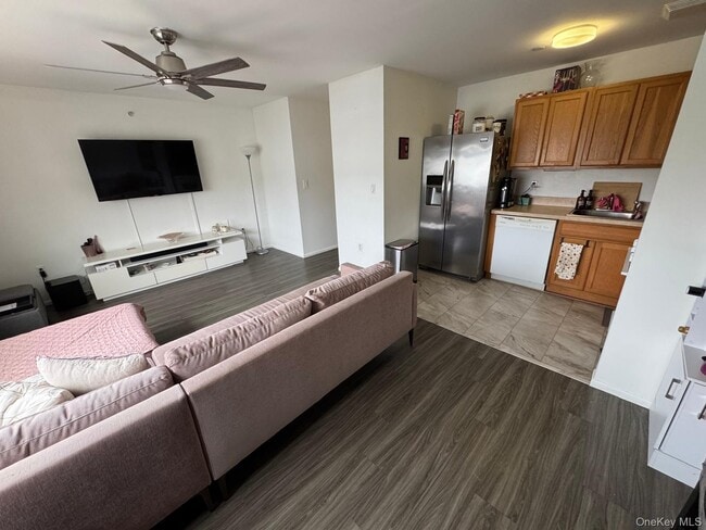 Building Photo - 103 Horizon Ct