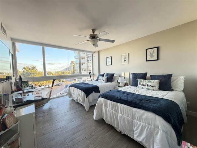 Building Photo - 2715 N Ocean Blvd