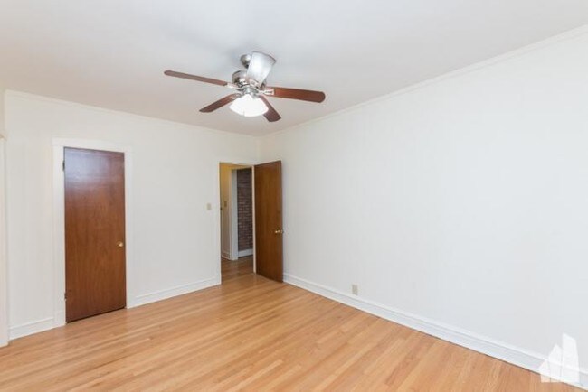 Building Photo - 2 bedroom in Chicago IL 60626