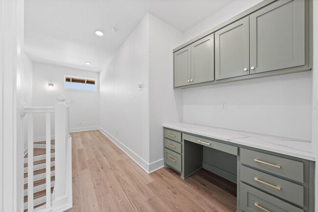 Building Photo - 1326 Morgan's Point Rd