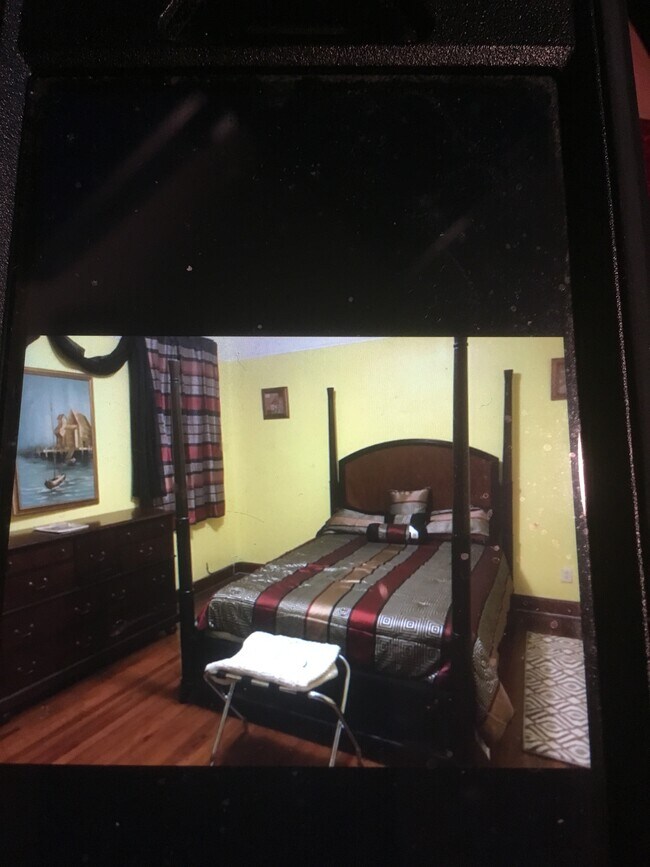 Building Photo - 1713 Philip St