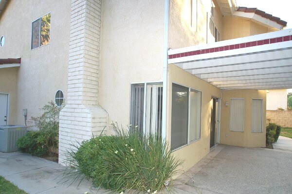 Building Photo - 21255 E Fort Bowie Dr