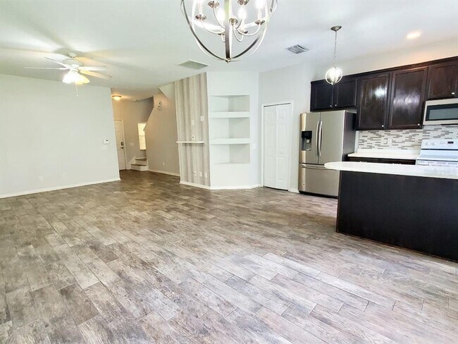 Building Photo - 17532 Hugh Ln