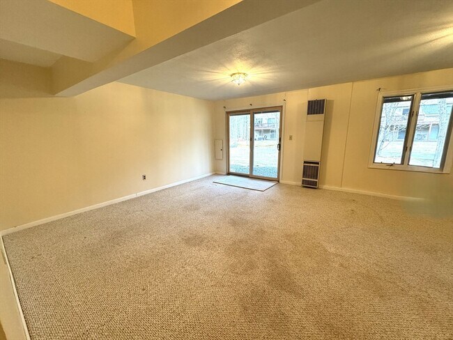 Building Photo - 49 Brickett Hill Cir