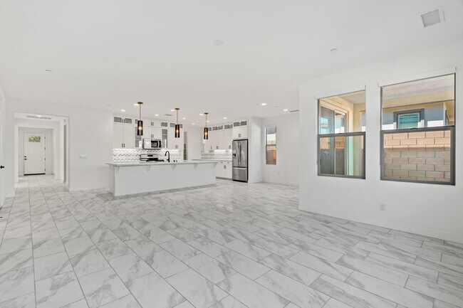 Building Photo - 73584 Henri Dr