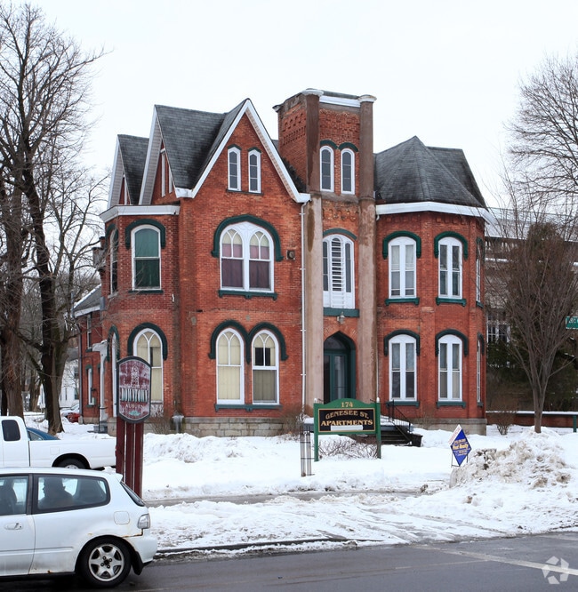 Primary Photo - Genesee St Apartments