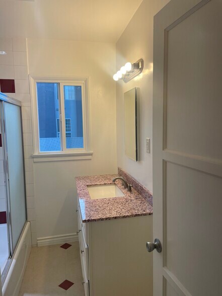 Bathroom - 4407 Ensign Ave