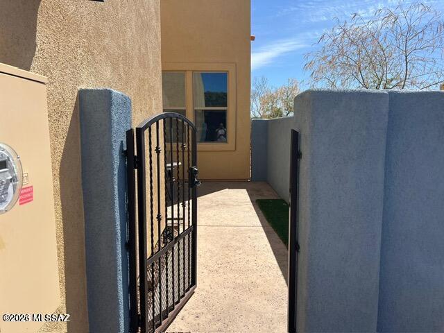 Building Photo - 1211 Lombard Way