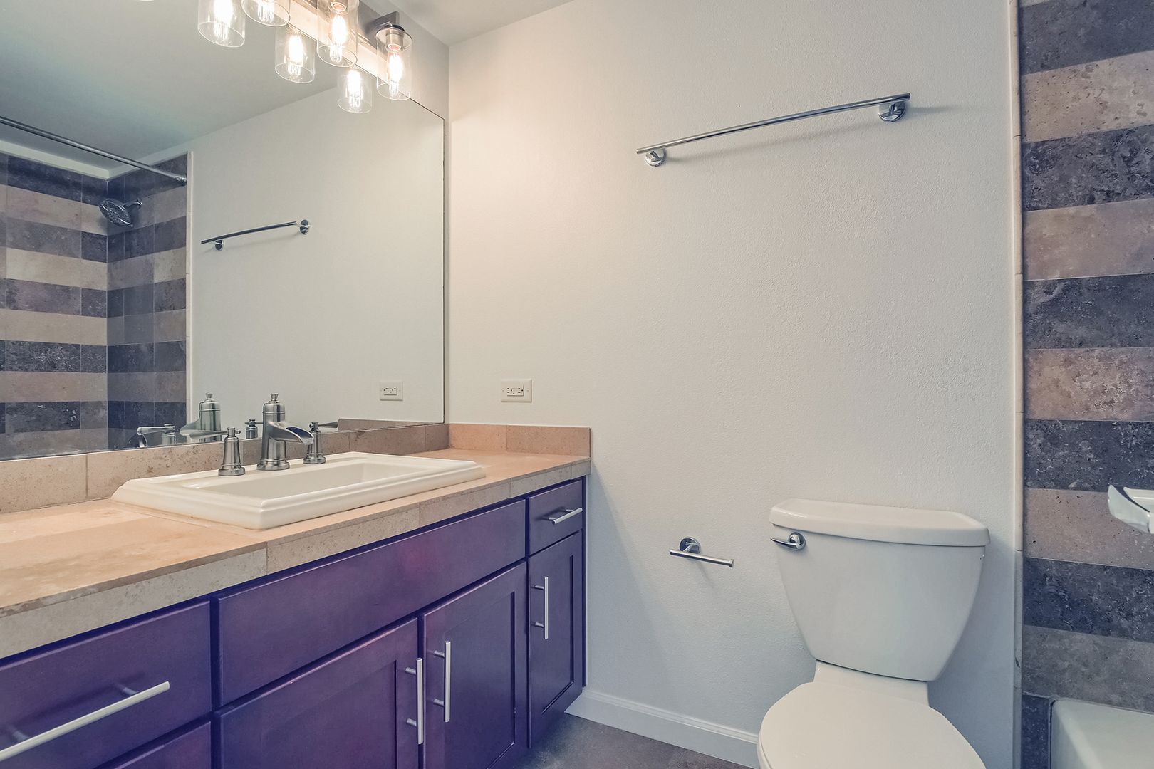 Building Photo - 1332 N Williams St