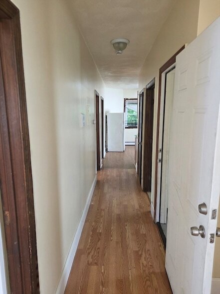 Building Photo - 49 Judson St