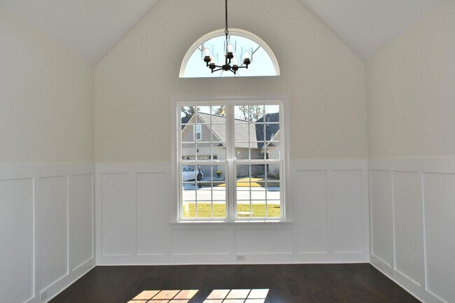 Building Photo - Townhouse for Rent in Hixson