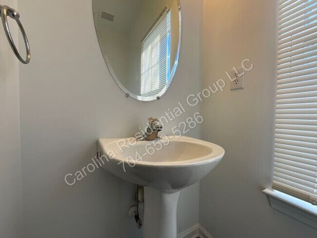 Building Photo - 15709 Castle Watch Ave