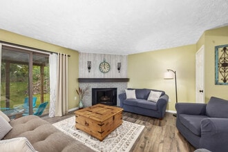 Building Photo - 6542 Bella Vista Dr NE