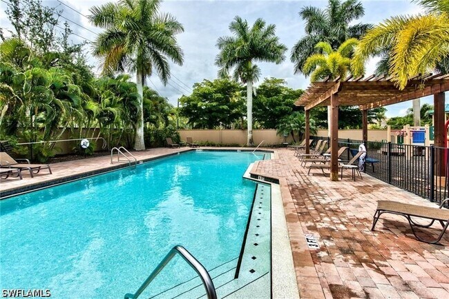 Building Photo - 1614 Serrano Cir