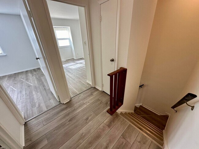 Building Photo - 6086 Hoover Dr