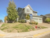 Building Photo - 3 Bedroom Corner lot Coming Soon in Carlton !