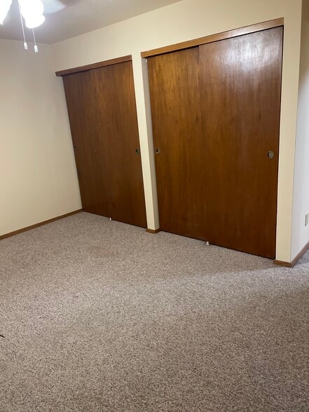DUAL MASTER CLOSET - W151S7043 Cornell Cir