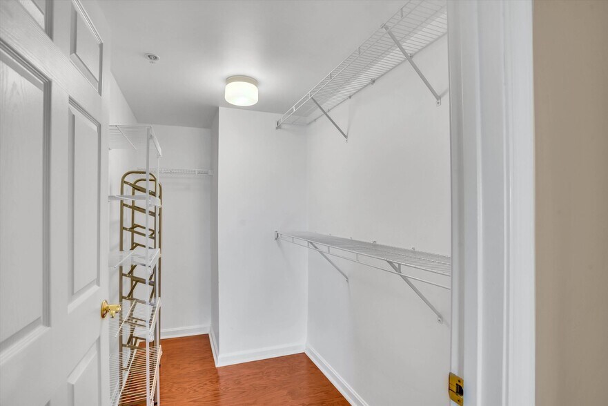 Building Photo - 12240 Roundwood Rd