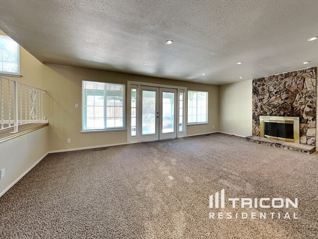 Building Photo - 4170 Snowshoe Ln
