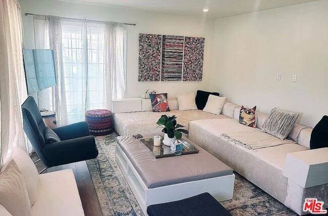 Building Photo - 4770 Edgewood Pl