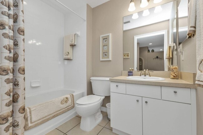 Building Photo - 5763 Sabal Trace Dr