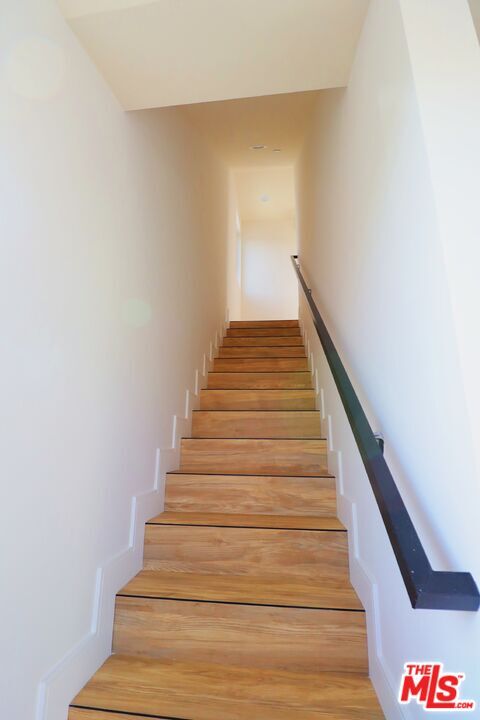 Building Photo - 778 W 25th St