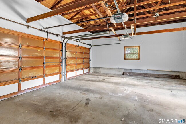 Building Photo - 200 Diane Terrace