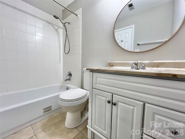 Building Photo - 2901 Iron Gate Ln