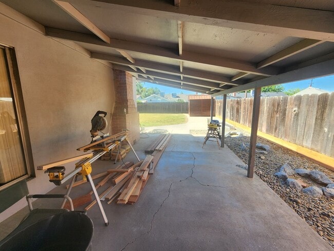 Building Photo - Beautiful Remodled, 3 Bedroom Home!