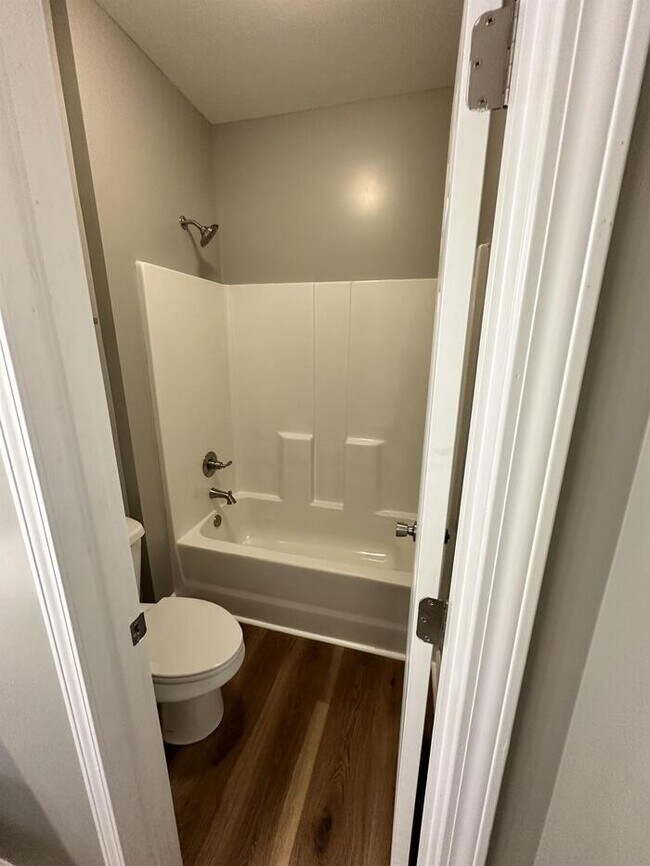 Building Photo - 294 Cedar Creek Rd