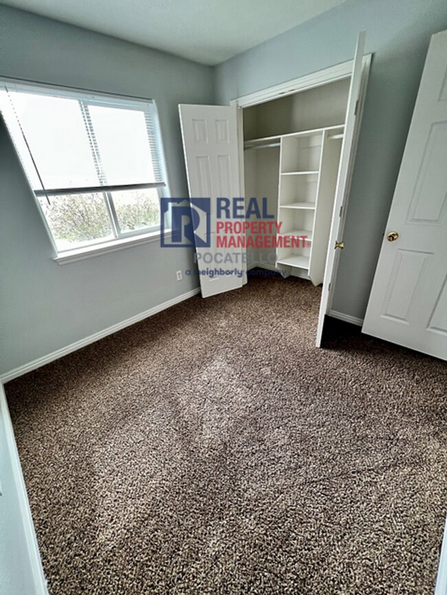 Building Photo - 1580 Zener St