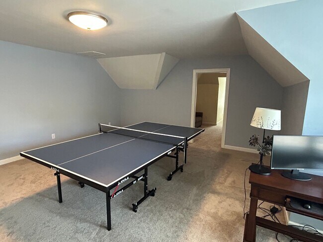 Building Photo - 4 Bed | 2.5 Bath House in Morrisville with...