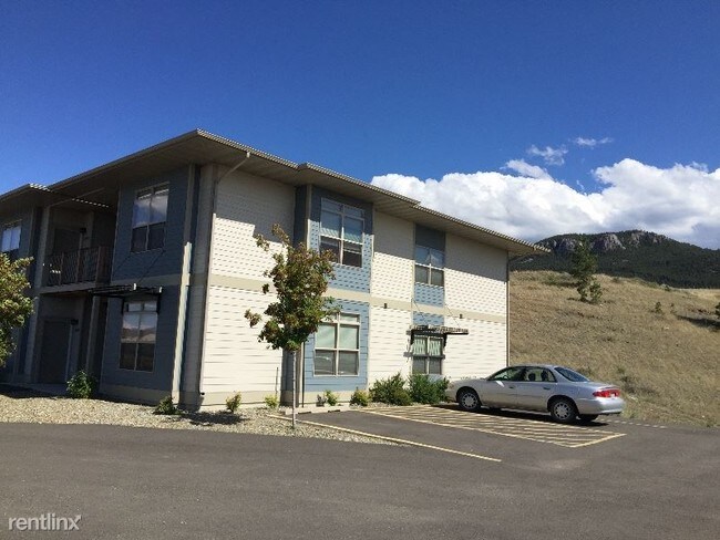 Primary Photo - 2 br, 1 bath Condo - 2890 Overlook Blvd