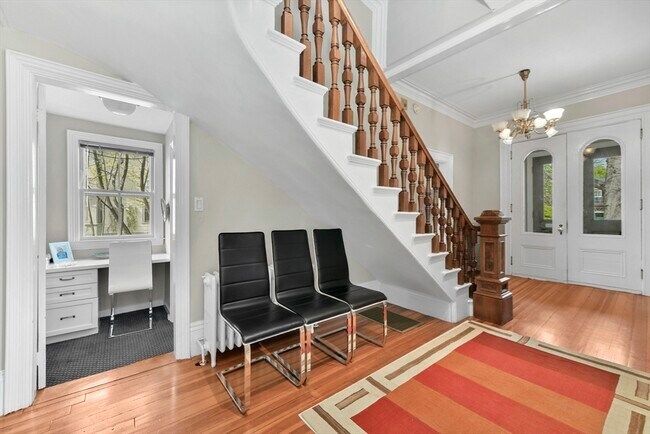 Building Photo - 38 Lakeview Ave
