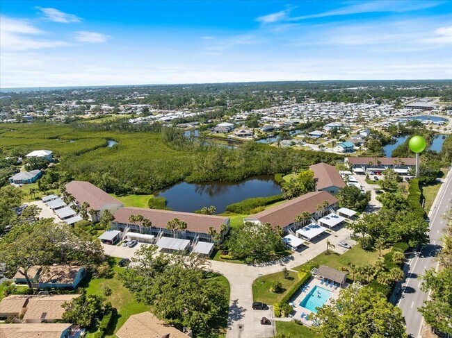 Building Photo - 841 Waterside Dr