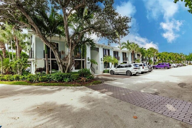 Building Photo - 1665 S Ocean Ln