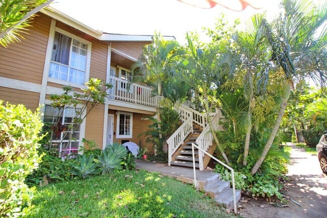 Building Photo - Upper Level- Unfurnished Kihei Villages Condo - 2 Bed 2 Bath - 1 Parking Space
