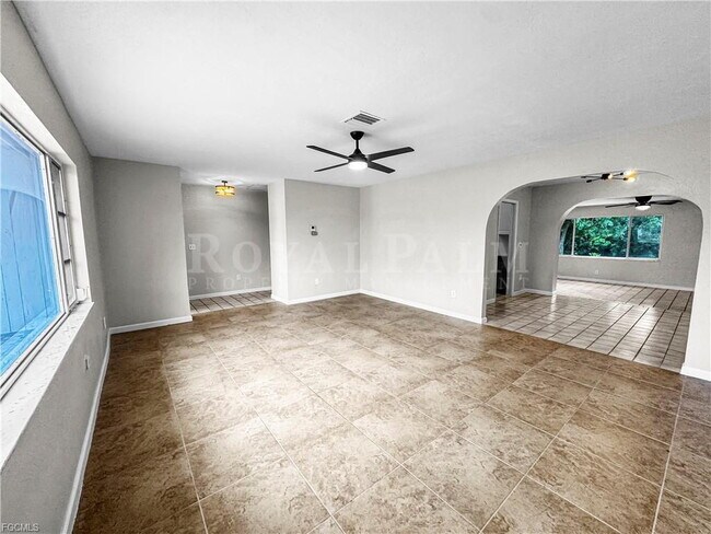 Building Photo - 3 Bed | 2 Bath Home on SE 46th Terrace – Space to Live, Room to Breathe