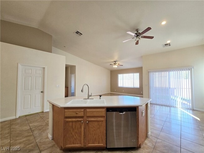 Building Photo - 9818 Nicova Ave