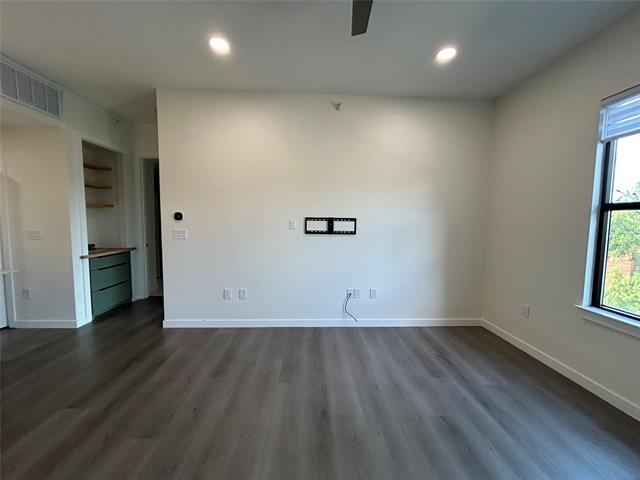 Building Photo - 2608 Museum Way