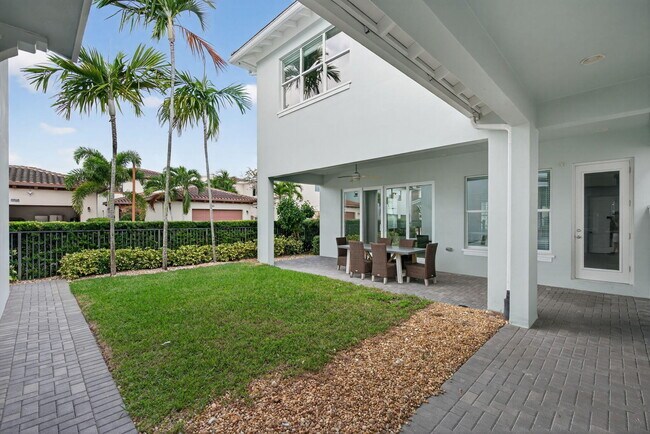 Building Photo - 4029 Faraday Wy